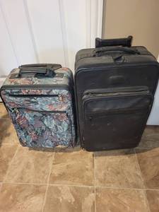 lot 192 image: Vintage luggage