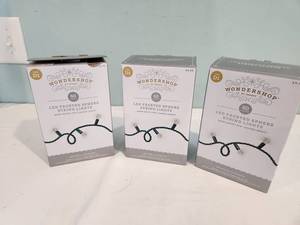 lot 49 image: Wondershop LED String Lights 60ct