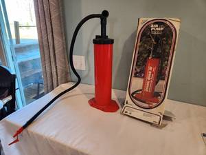 lot 54 image: Intex Double Quick III Hand Pump