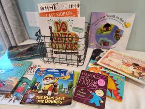 lot 69 image: Childrens Book Collection - 14 Titles