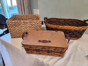 lot 75 image: Set of 3 Woven and Wicker Baskets