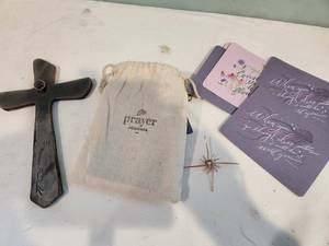 lot 116 image: Inspirational Prayer Set with Journal