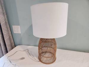 lot 155 image: Elegant Wicker Table Lamp