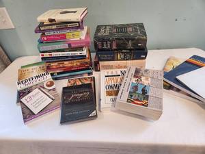 lot 164 image: Lot of 25 Inspirational Books