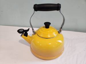 lot 175 image: Le Creuset Yellow Tea Kettle