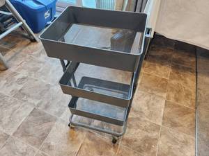 lot 176 image: Metal Rolling Storage Cart Organizer