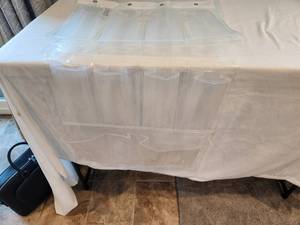 lot 177 image: Clear Hanging Pocket Organizer