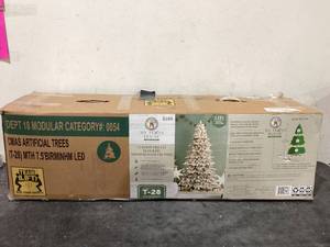 lot 635 image: 7.5ft Pre-Lit Flocked Green Birmingham Fir Artificial Christmas Tree with 400 White LED Lights, by My Texas House