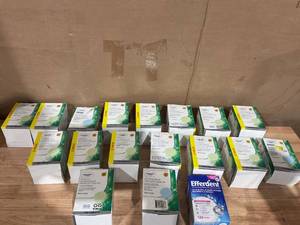 lot 416 image: LOT OF 20 Equate Antibacterial Denture Cleanser Tablets Mnt Fresh