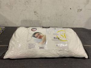 lot 147 image: 2PCS Sweet Home Collection Goose Down and Feather Premium Bed Pillow
