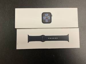 lot 20 image: Apple Watch SE (2nd Gen) GPS 40mm Smartwatch with Midnight Aluminum Case MXE73LLA