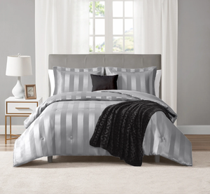 lot 142 image: 5PCS King Size Mainstays Grey Damask Stripe Comforter Set