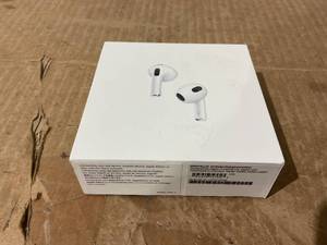 lot 338 image: Apple AirPods (3rd Generation)