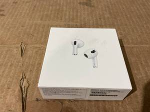lot 340 image: Apple AirPods (3rd Generation)