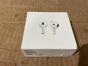 lot 347 image: Apple AirPods 4