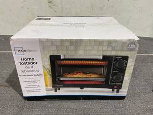 lot 195 image: Mainstays 4 Slice Toaster Oven with 3 Settings, includes Baking Rack and Pan