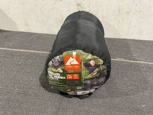 lot 196 image: Ozark Trail Oversized 30F Cool Weather Sleeping Bag