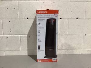 lot 589 image: Lasko 22 1500W Oscillating Ceramic Tower Space Heater with Remote