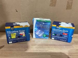 lot 586 image: LOT OF 3 Miscellaneous Nicotine Gum and Patch