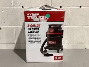 lot 570 image: Hyper Tough 3 Gallon Wet Dry Vacuum