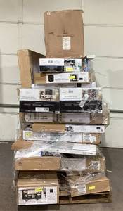 lot 902 image: Wholesale Pallet of Miscellaneous Items