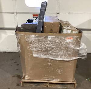 lot 908 image: Wholesale Pallet of Miscellaneous Items