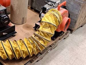 lot 6 image: Allegro Briggs & Stratton 475 Series 148cc Gas Duct Blower with Blower Ducting