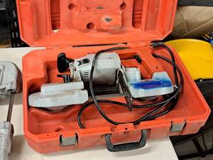 lot 14 image: Milwaukee Heavy Duty Deep Cut Bandsaw 6230 with Plastic Case