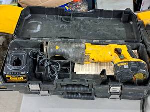 lot 17 image: DeWalt 18V Reciprocating Saw DC385 with Battery, Charger, Case