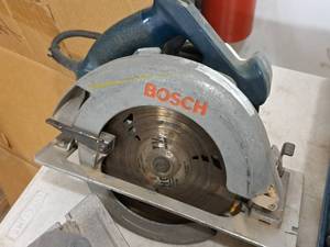 lot 40 image: Bosch 7-14 Circular Saw 1655