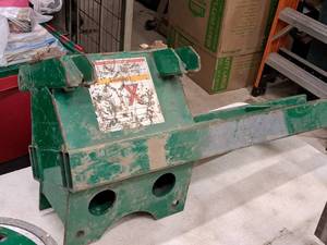 lot 50 image: Greenlee Tugger