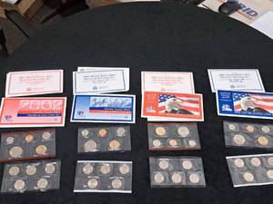 lot 211 image: U.S. Mint Uncirculated Coin Sets -  2002 Philadelphia Mint 10-pc, 2002 Denver Mint 10-pc, 2003 Philadelphia Mint 10-pc, 2003 Denver Mint 10-pc