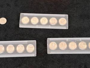 lot 220 image: Lot of (3) Quarter Sets - 1999D Connecticut  Georgia  Pennsylvania  New Jersey  Delaware, 2000 Massachusetts D  Maryland P  South Carolina D  New Hampshire D  Virginia D, 1999D Delaware  Pennsylvania  New Jersey  Georgia  Connecticut