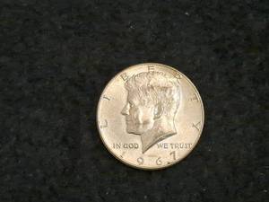 lot 224 image: Kennedy Half Dollar 1967
