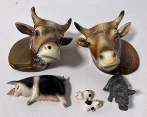 lot 60 image: 1950s Steer Salt and Pepper Shakers Promotional Item from Woden IA General Trucking