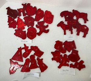 lot 71 image: LOMAHRM Vintage Cookie Cutters- Nativity, Storybook, Circus, Christmas