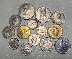 lot 155 image: Swiss Currency 15 Piece Lot