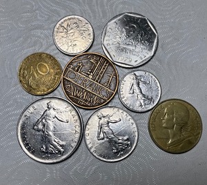 lot 164 image: French Currency 8 PC Lot