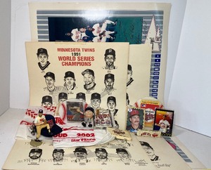 lot 173 image: Minnesota Twins Memorabilia Posters, Keychains, Hankies