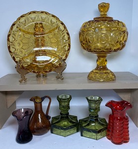lot 178 image: MCM Glass LE Smith Amber Moon and Stars, Fostoria Coin Bell, Pilgrim, Blenko