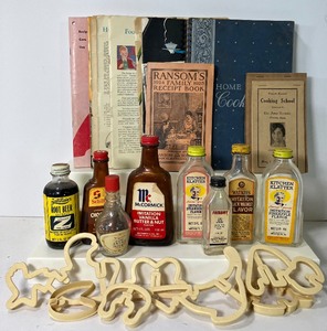 lot 197 image: Vintage Crisco Wecolite 3-D Cookie Cutters Promo and Vintage Cookbooks