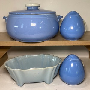 lot 200 image: Lot of Cadet Blue Halls Superior Kitchenware Dishware Rose Parade