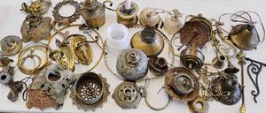 lot 223 image: Vintage Antique Lamp Parts