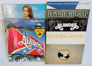lot 206 image: Albums Lot of 7 Vintage Records Ronnie Milsap Kenny Rogers, Crystal Gayle Alabama