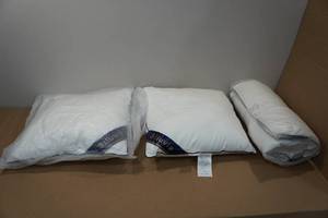4 Throw Pillow Inserts 18x18