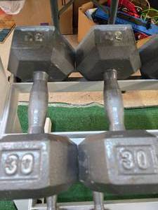 lot 13 image: Lot of a Pair 30LB Metal Dumbbells