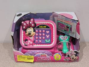 lot 33 image: BRAND NEW DISNEY JR. MINNIE BOWTIQUE CASH REGISTER