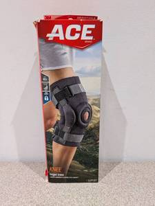 lot 95 image: BRAND NEW ACE BRAND KNEE HINGED BRACE