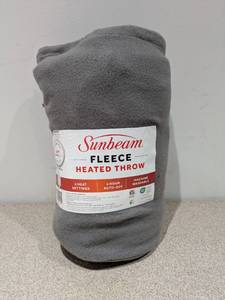 lot 111 image: BRAND NEW SUNBEAM FLEECE HEATED THROW BLANKET