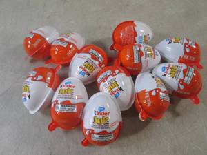 (B-1) 12 Kinder Joy Treat  Toy Bes...